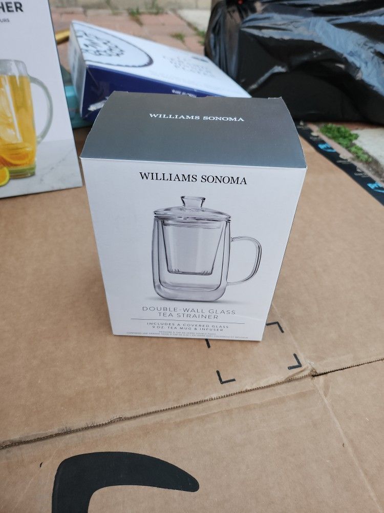 Williams SONOMA DOUBLE WALL GLASS TEA STRAINER