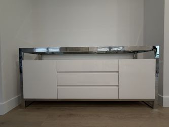 HIGH END Console/Buffet Table EXCELLENT CONDITION