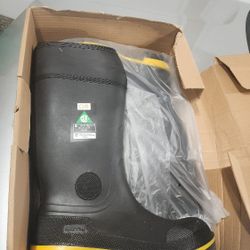 Baffin Men's Safety Work Boots Maximum STP Waterproof All Season with a Steel Toe

