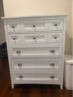 Bedroom furniture 2 nightstands and 2 dressers