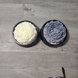 2 Flower Candles
