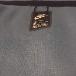 DHGATE Nike Tech (EXCHANGES AVAILABLE ONLY FOR TECHS)