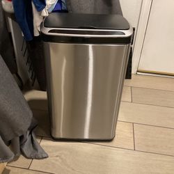 Trash Bin