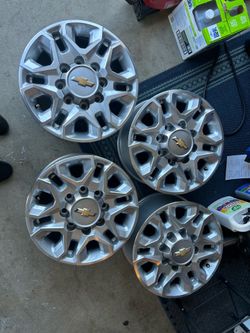 2026 Chevy Silverado 2500 oem wheels
