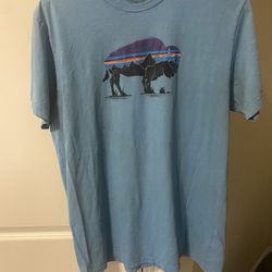 Patagonia Men’s Adult XL Shirt T-Shirt Bison Buffalo Blue Classic Athletic Extra