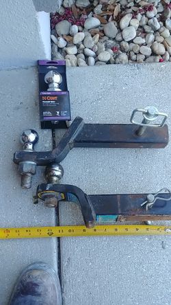 Tow ball , hitches