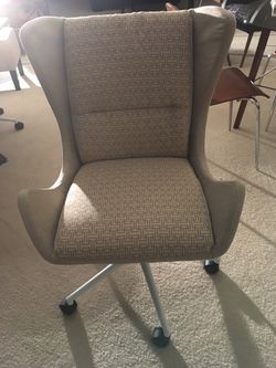 4 new rolling chairs - Price reduced for quick sale!
