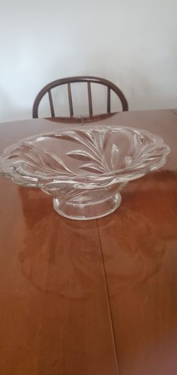 Vintage I ndiana Glass Bowl 11.5 Fruit Bowl/Certer Piece.