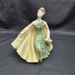 Vintage Royal Doulton Alexandra HN 2398 Porcelain Figurine 1969 England 7.75"