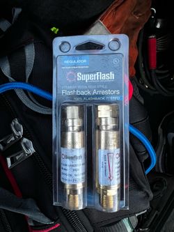 Flashback arrestors
