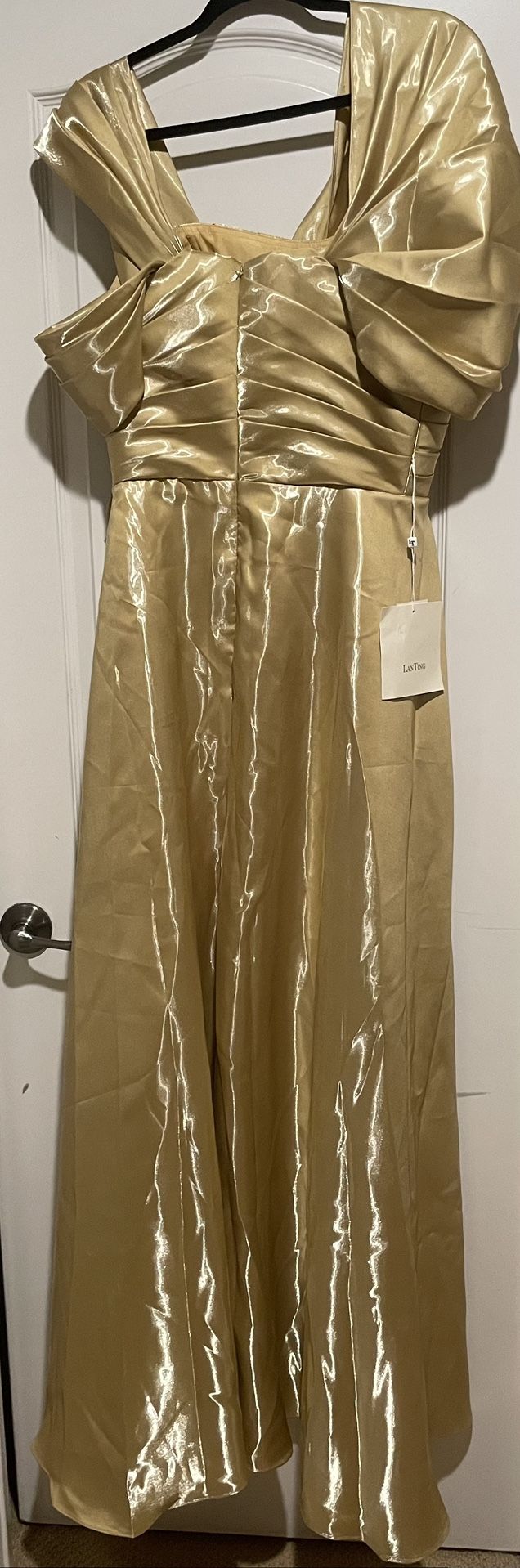 Beautiful Golden LanTing Dress