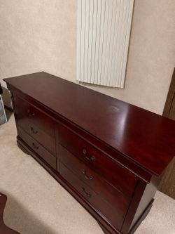 Cherry wood 4 pieces ready for pick up (move in)