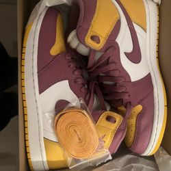 Jordan 1 Brotherhood - Size 8