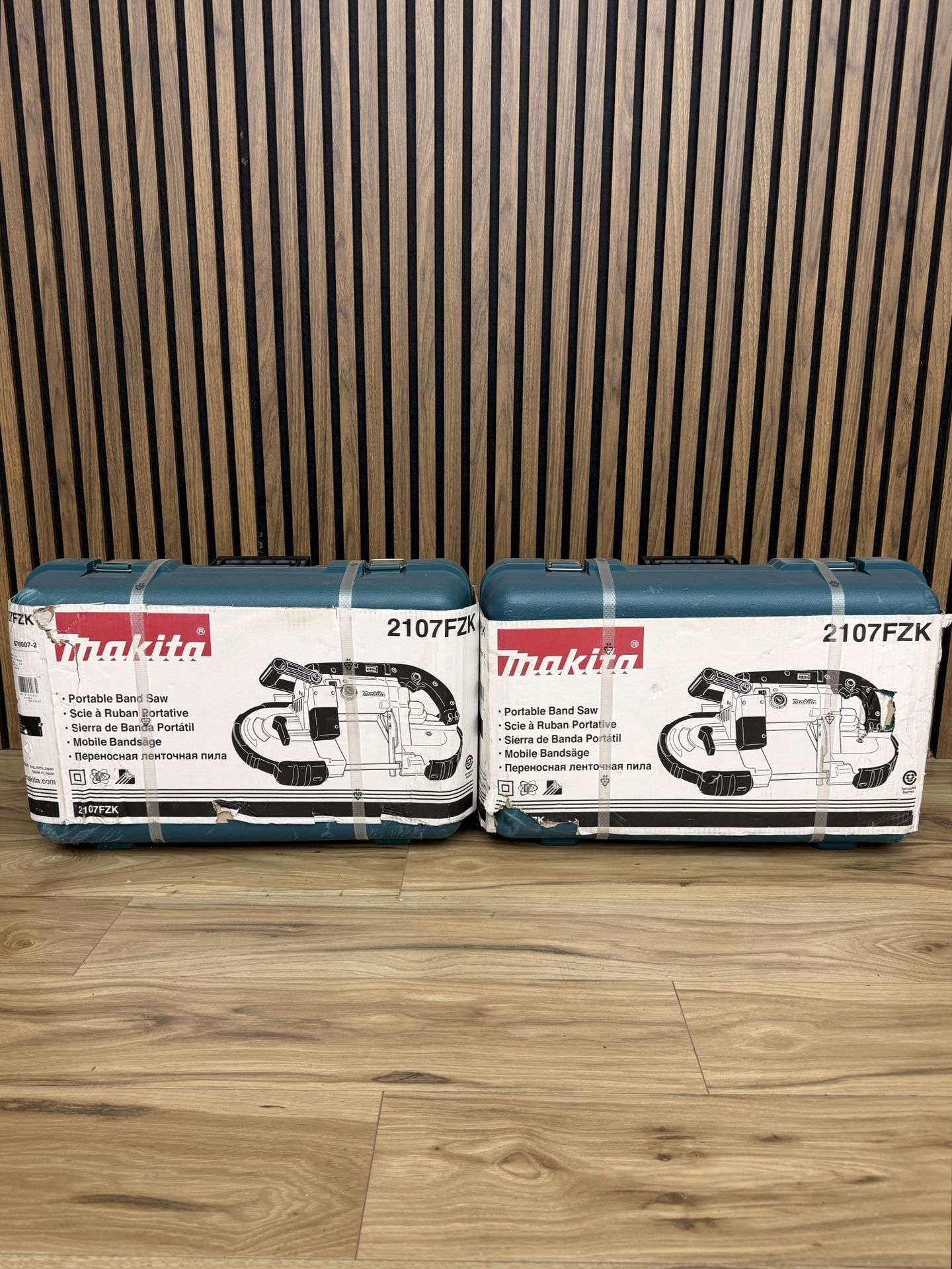 Makita 2107fzk Portable Band Saw with Tool Case