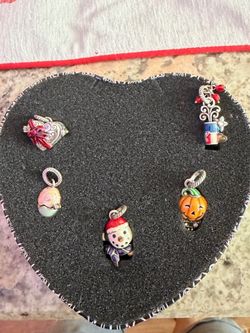 Brighton Charms in original tin
