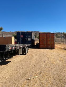 Storage shipping containers