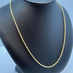 14K Gold Rope Chain. 