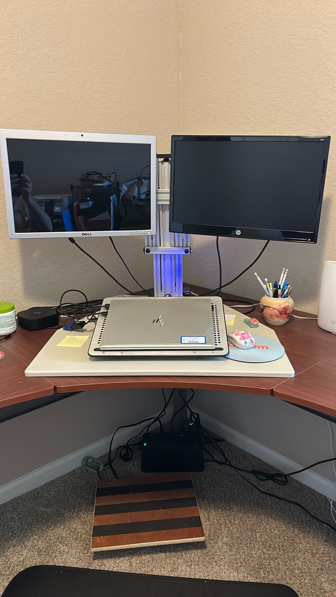Adjustable Computer Stand W/accessories
