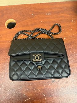 Chanel Classic Flap Bag Black Quilted Leather