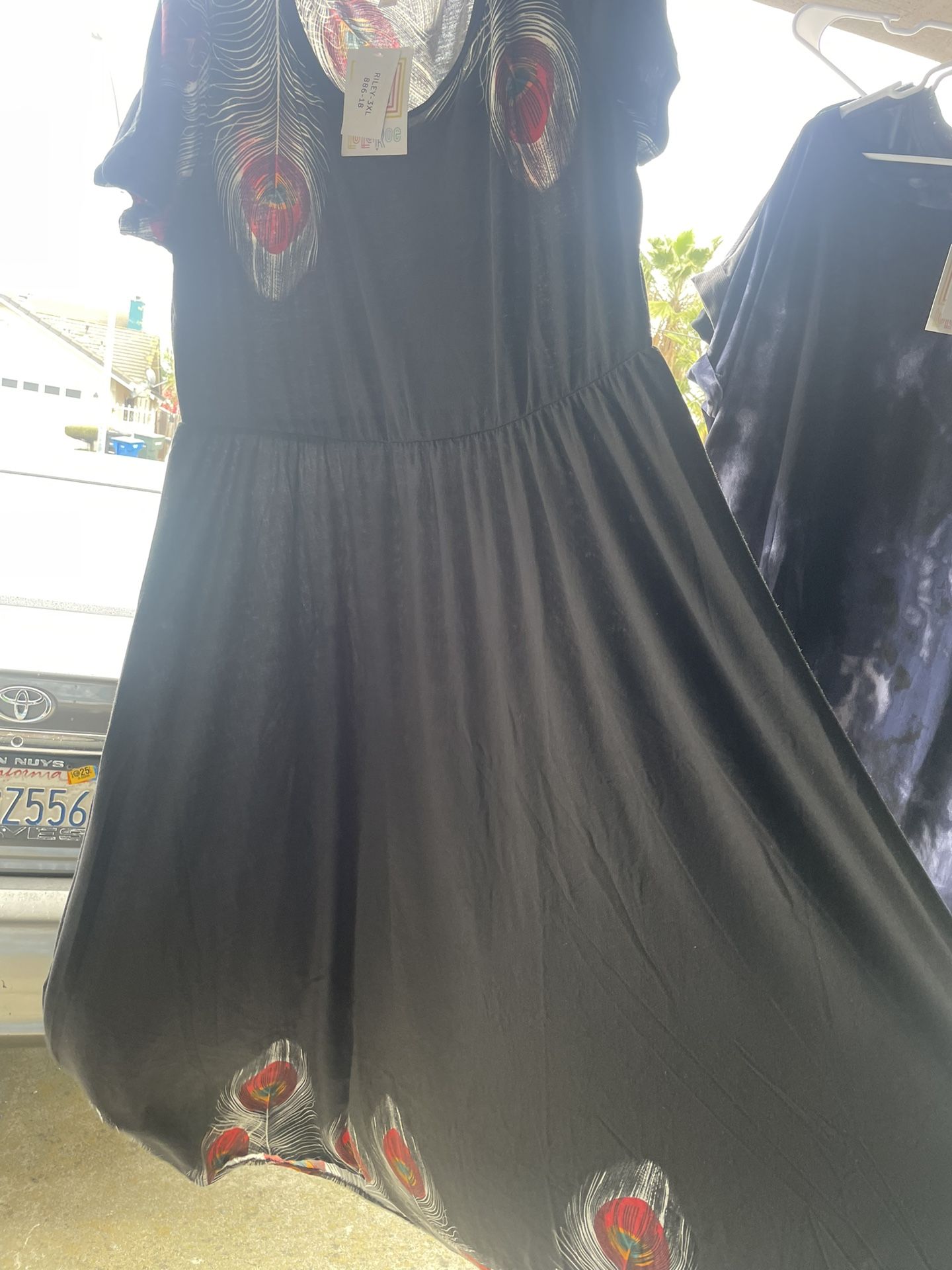 Women’s Plus Size Clothing 