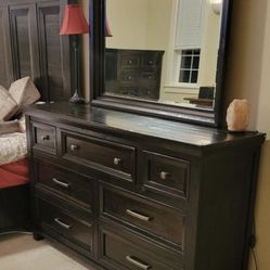 High Quality Ashley Furniture Dark Brown Dresser With Mirror