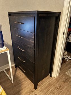 Dark Wood 5-Drawer Tall Dresser