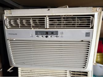 Frigidaire AC Unit