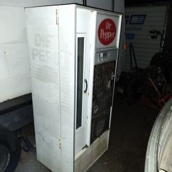 Vintage Bottle Dr Pepper Machine Circa 1960s