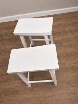 Set of 2 White Wooden Saddle Bar Stools – 24” Height