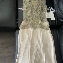 Evening Gown/ Prom Dress