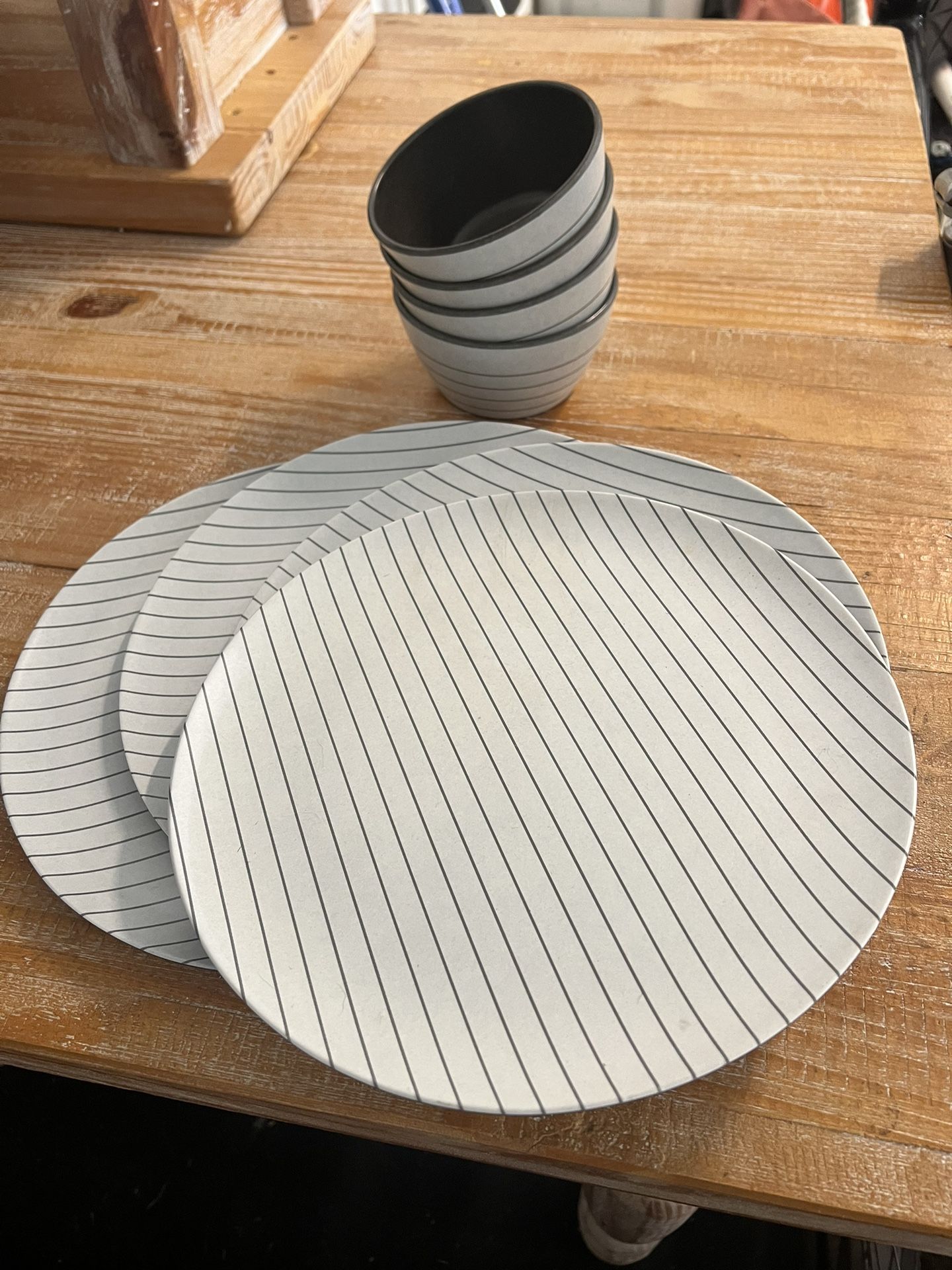Hearth And Hand Outdoor Plates And Bowls