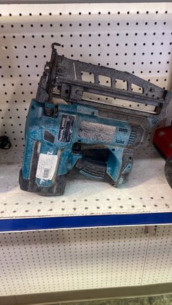 Makita Nailer