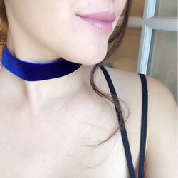Velvet choker necklace
