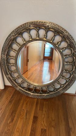 Round Mirror