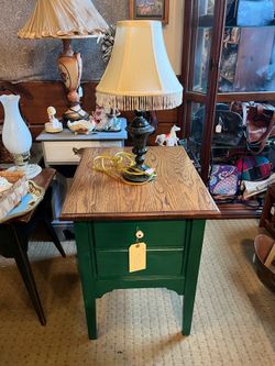 Vintage hunter green refurbished end table cabinet