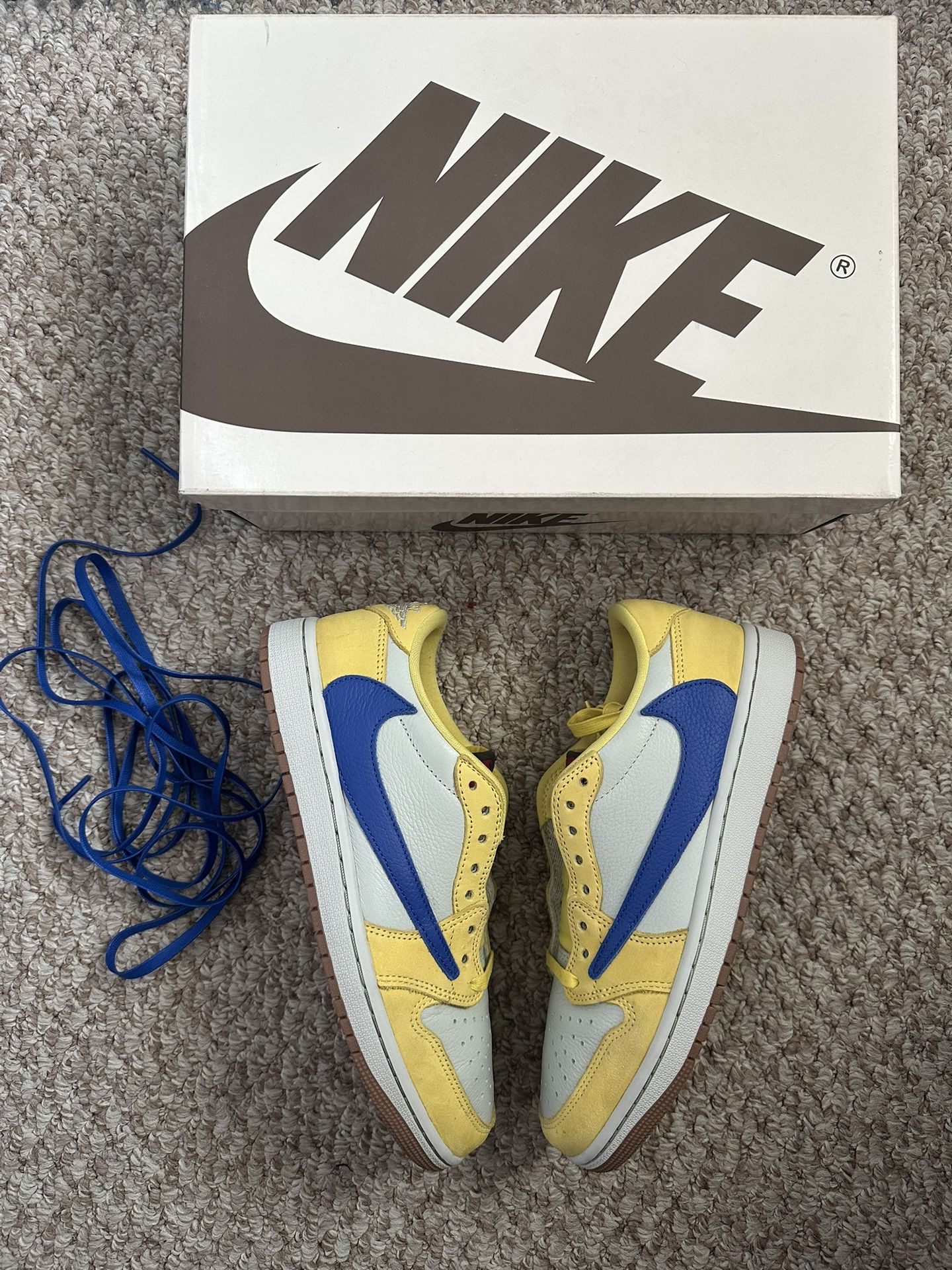 Nike Jordan 1 Low Travis Scott Og "Cannary" Size 7.5 (Worn 3x) 💙💛