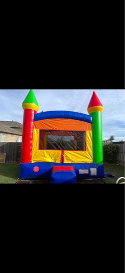 Jumpy Castle / Moonwalk