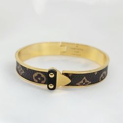 Brown Bangle LV 