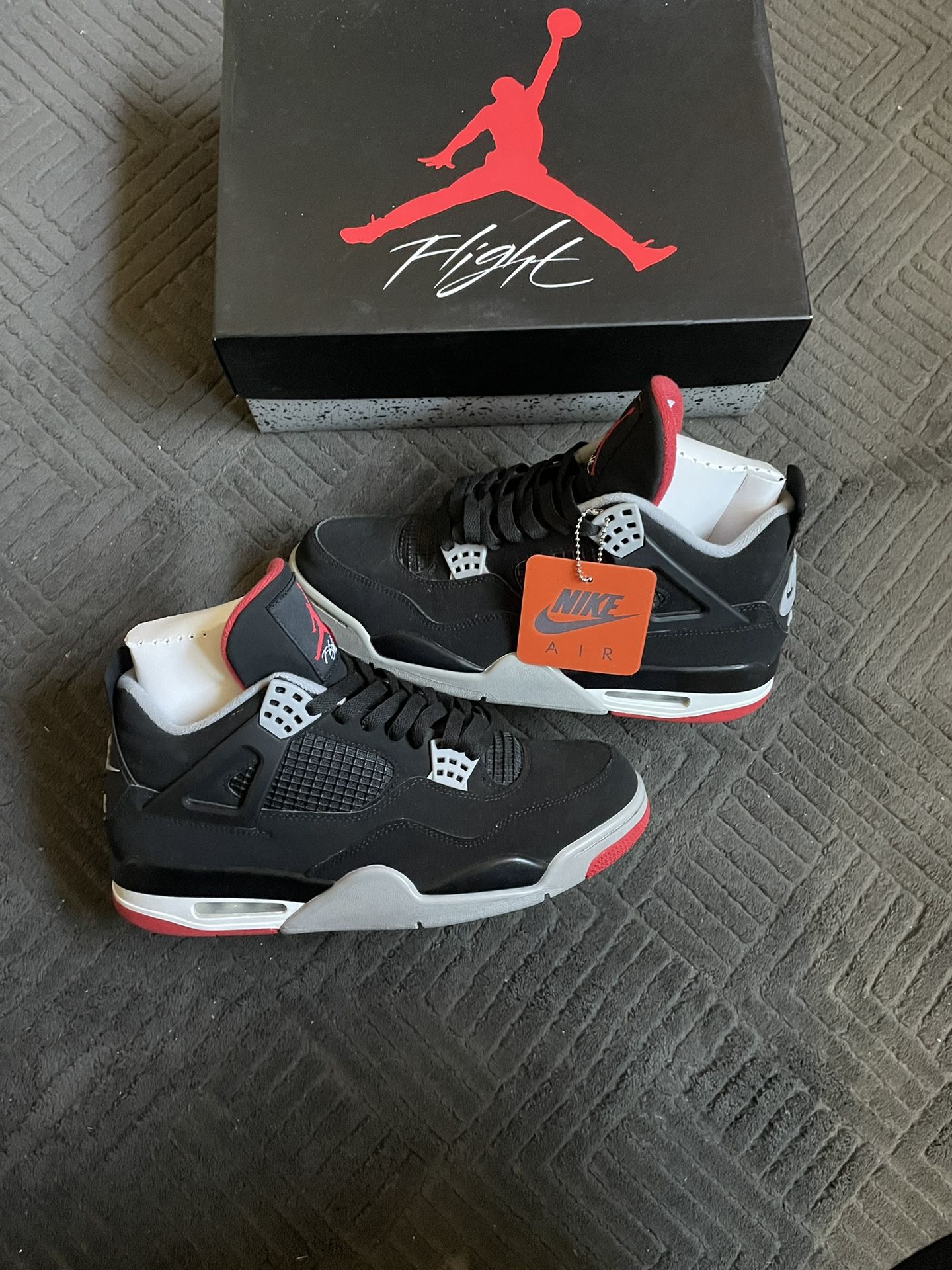 Bred 4s (2019)