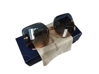 Louis Vuitton Z1860u Gold