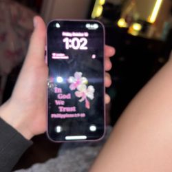 iphone 16 pink brand new but there is a crack in screen!