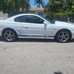 1995 Ford Mustang