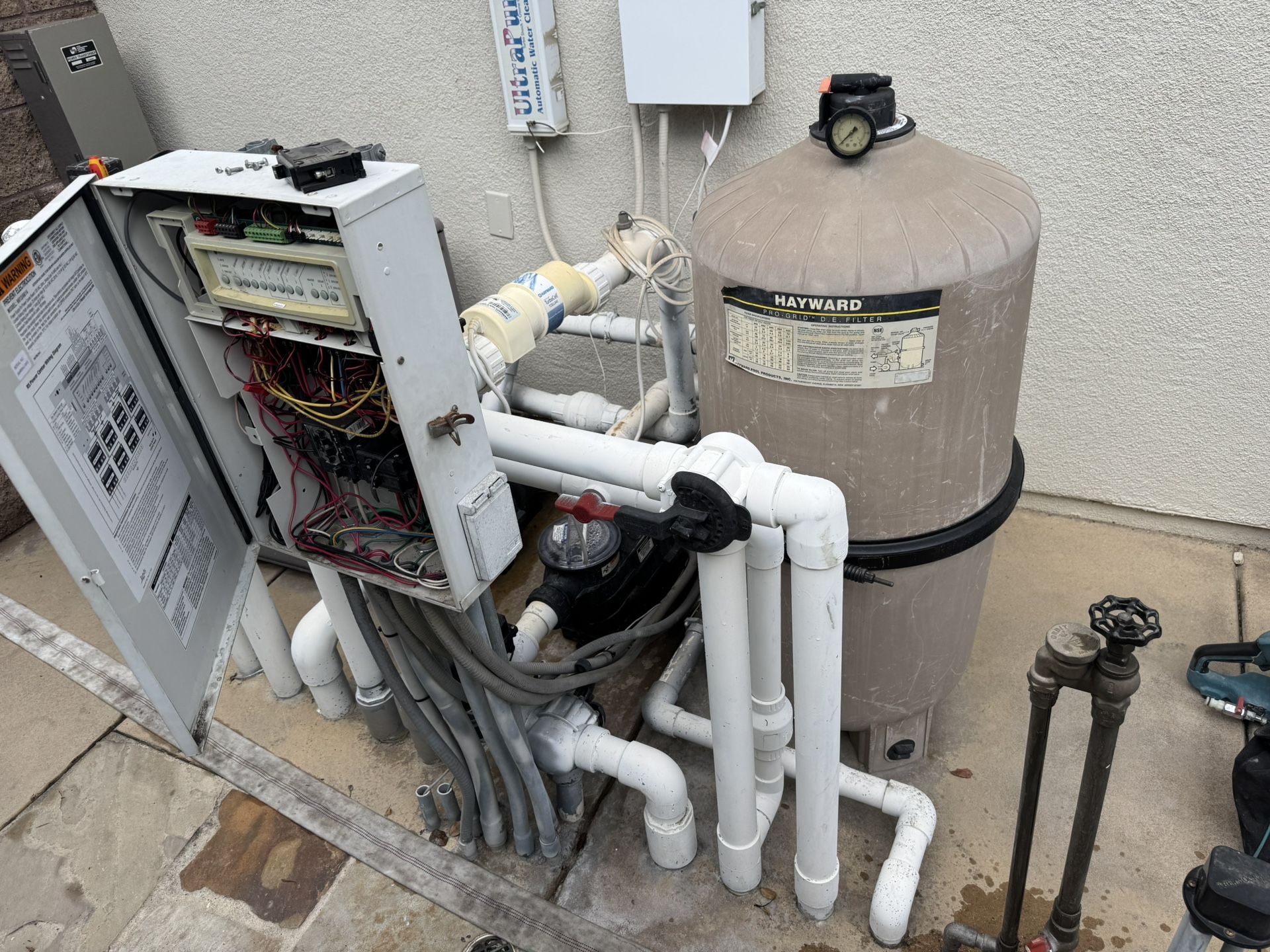ENTIRE POOL EQUIPMENT