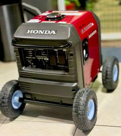 Honda EU3000iS Generator – 3000W Inverter, Wheel Kit Included