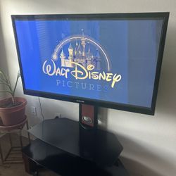 TV Stand (TV NOT INCLUDED)
