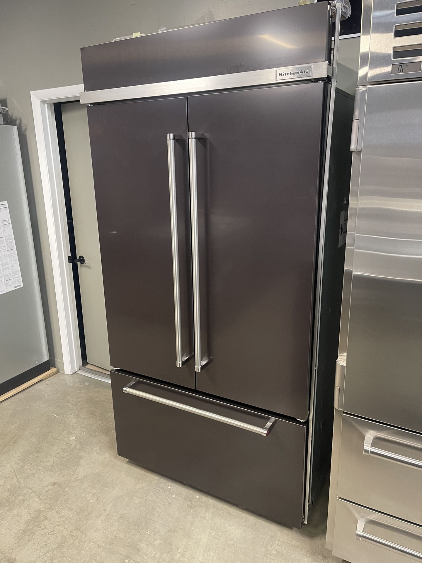 KITCHEN AID BLACK STAINLESS STEEL FRENCH DOOR REFRIGERATOR BUILT IN 42 WIDE 