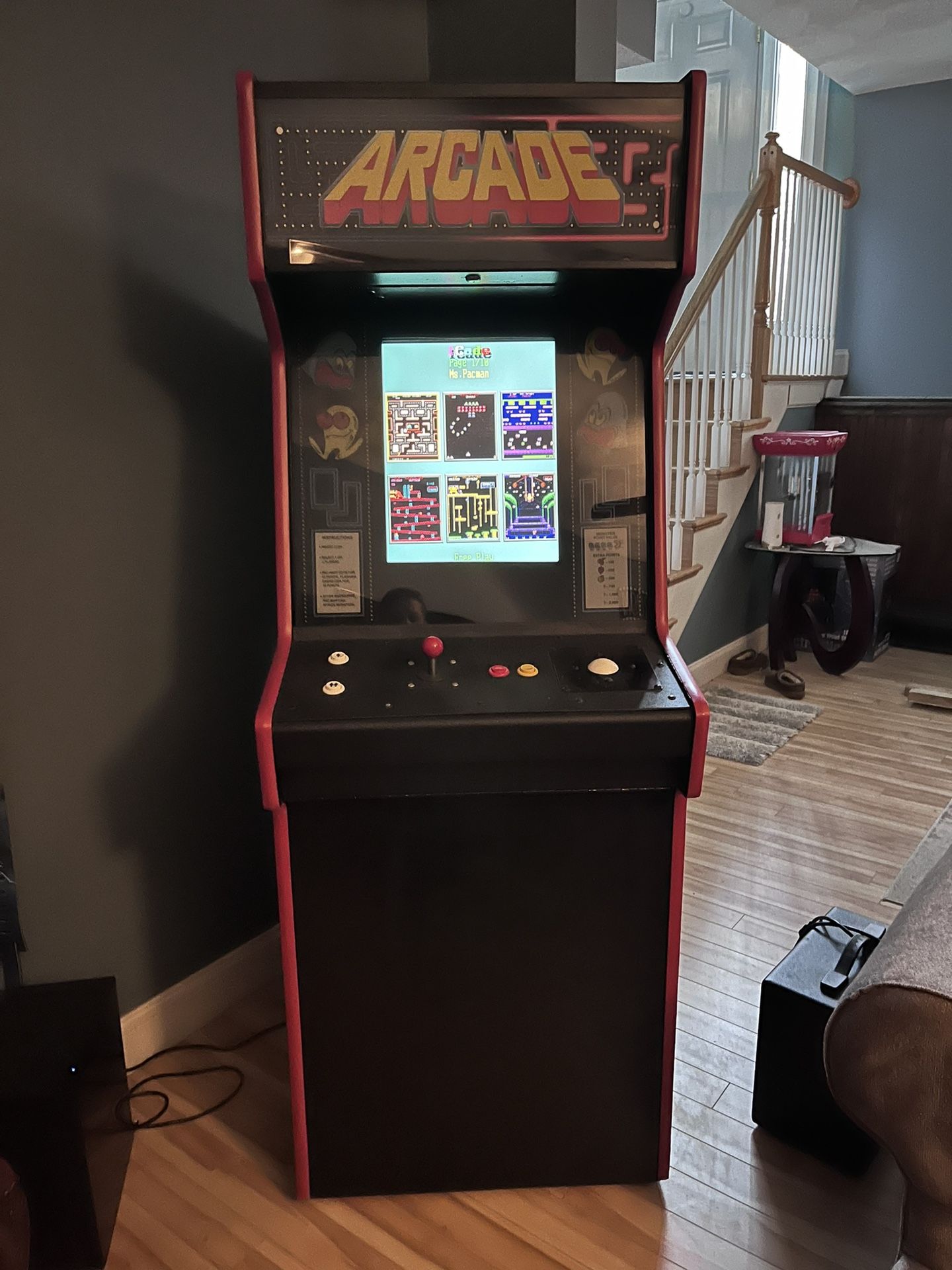 Classic video arcade Cabinet