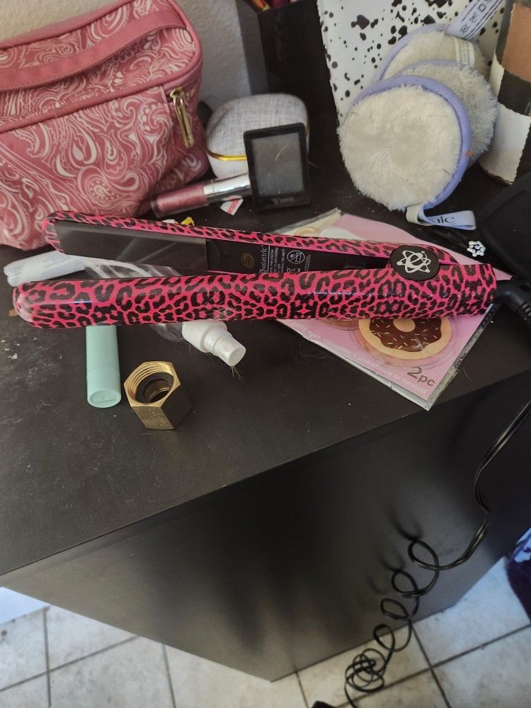 Evalectric Hair Straightener