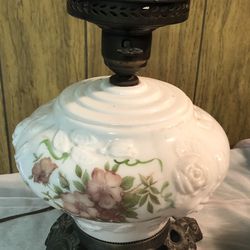 Vintage Floral Lamp 