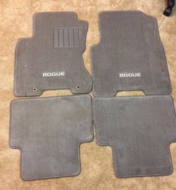 Nissan rogue 2007 and up floor Mats